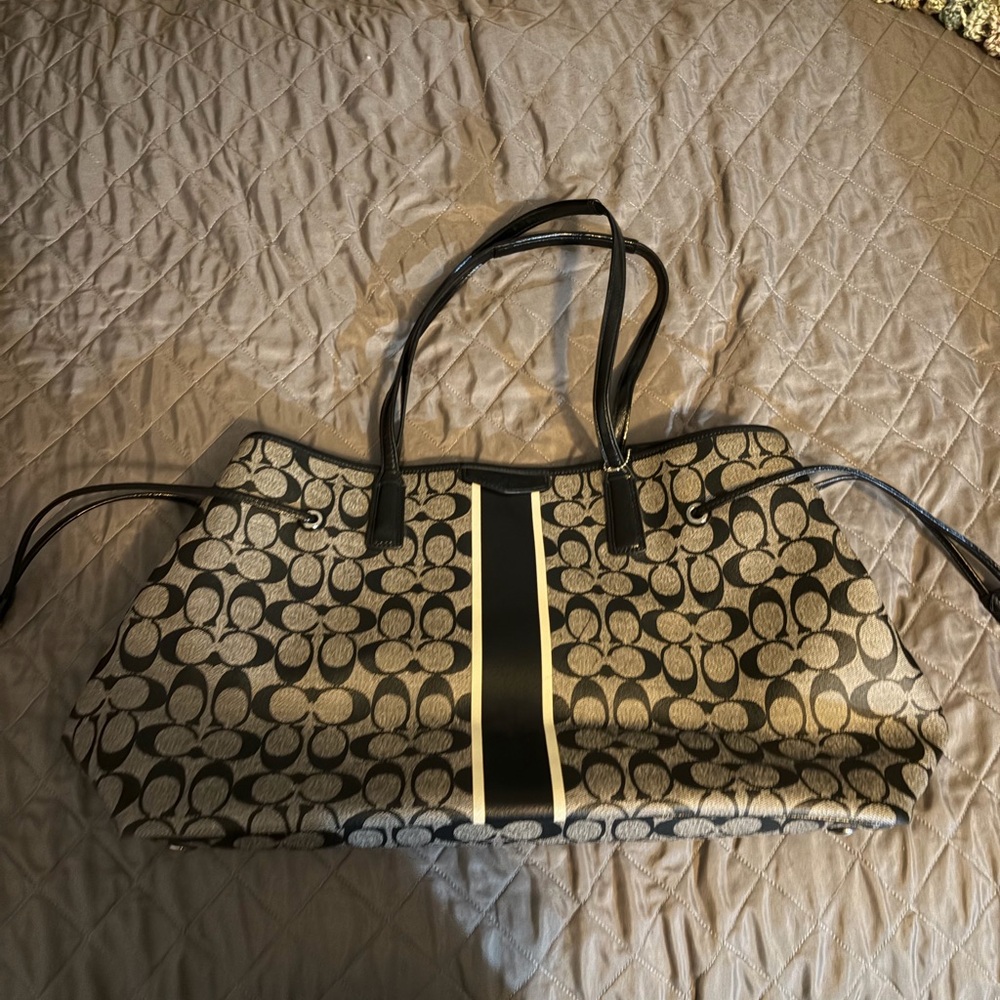 Coach Stylish Black and Gray Large Tote Bag